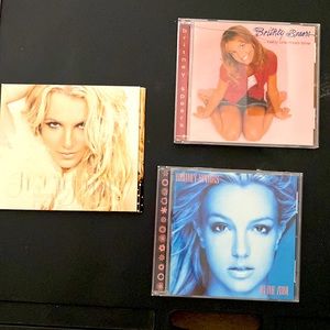 3 Britney Spear’s 💿’s
